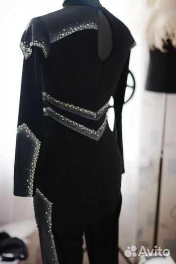 Комбинезон-трансформер для воздушной акробатики