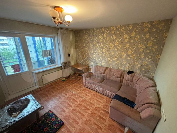 2-к. квартира, 54 м², 3/10 эт.