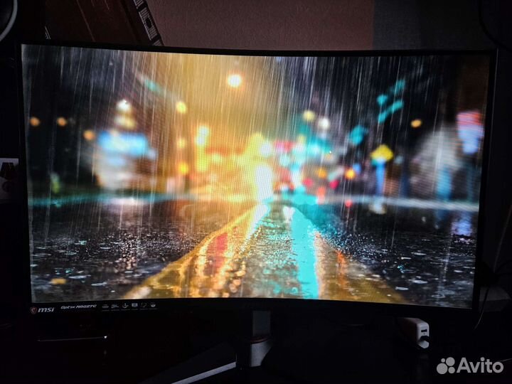 Монитор MSI Optix MAG27C