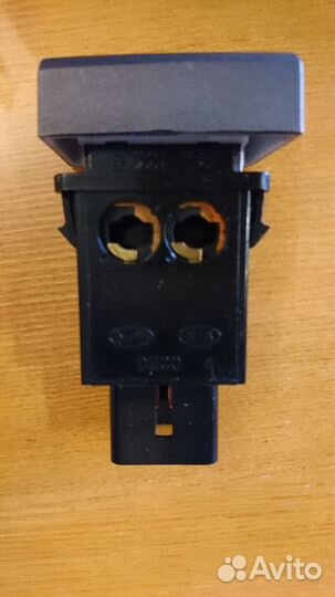 Кнопка обогрева заднего стекла Hyundai Accent