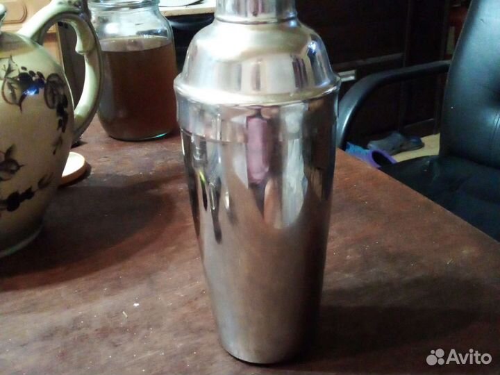 Механическая соковыжималка для цитрусовых