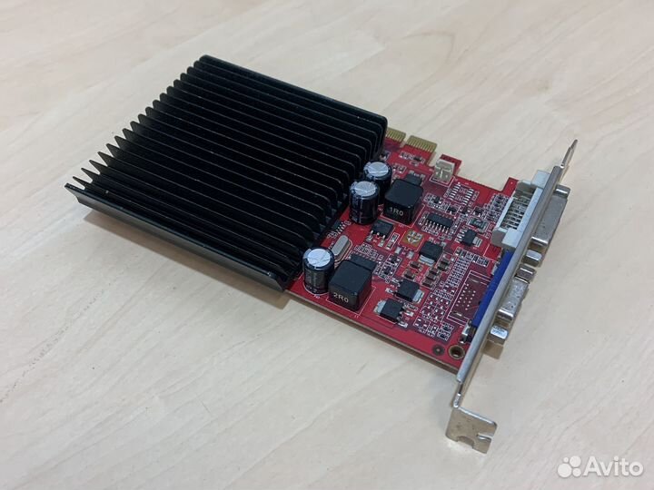 Видеокарта GeForce GF210 512Mb gddr2 64bit