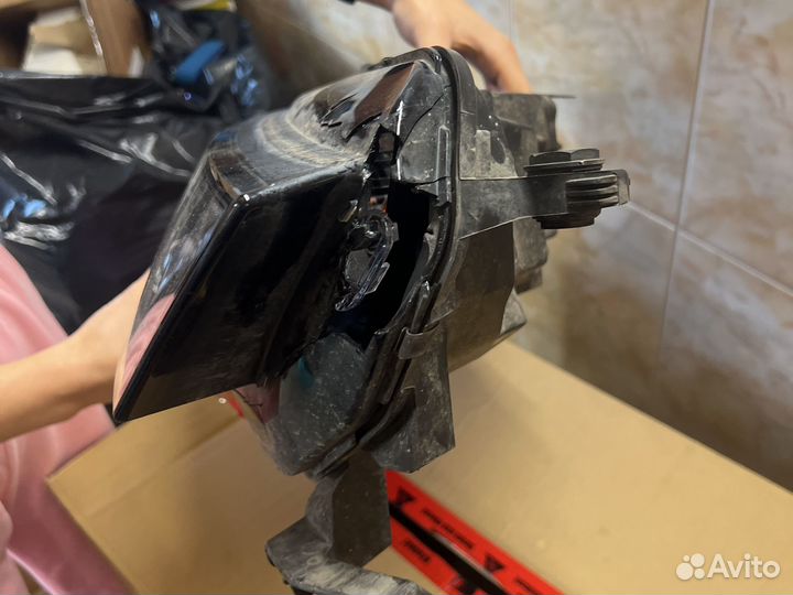 Фара правая Skoda Octavia A8