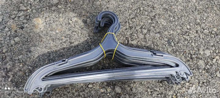 Вешалки-плечики, б/у
