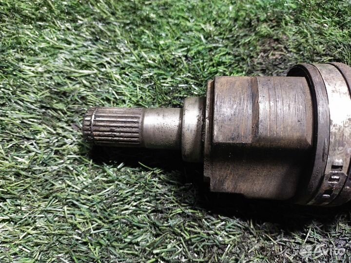 Полуось передняя левая Kia Rio 3