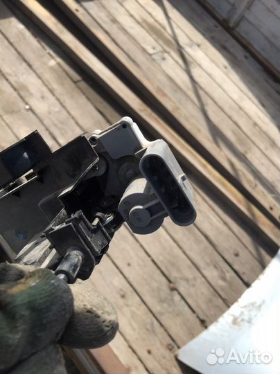 Замок передней левой двери фиат альбеа