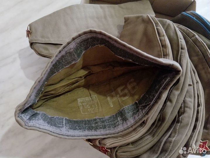 Шевроны, пилотки, погоны, петлицы СССР