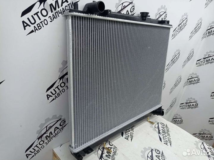 Радиатор охлаждения Mitsubishi Pajero 3-4 99-23г