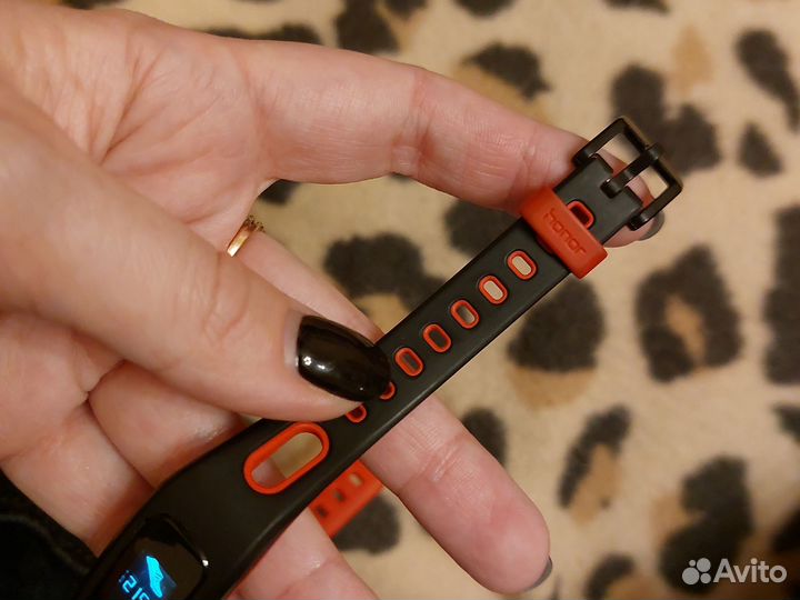 Фитнес-браслет honor band 4
