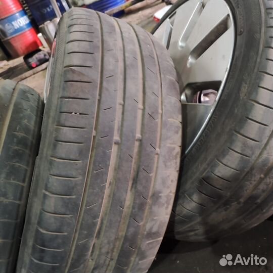 R18 Toyo 310 215/45, PCD 5x112 DIA 57.1
