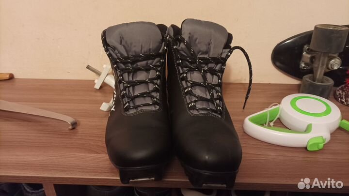 Ботинки лыжные