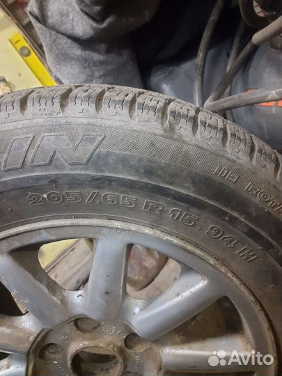 Колесо от Ауди а6(с4) 4а0601025b Michelin MXE