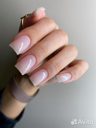 Мастер маникюра и педикюра