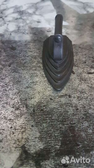 Утюг старинный