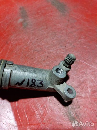 Цилиндр сцепления рабочий Audi 100 седан 2.8 AAH