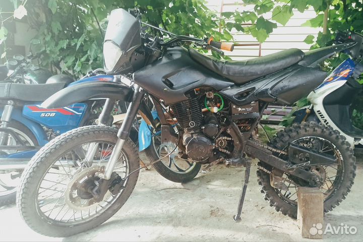 Мотоцикл Racer enduro 200