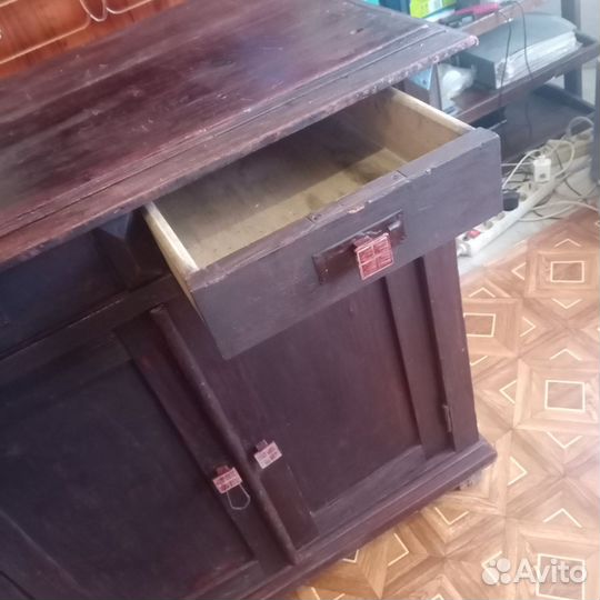 Тумбочка старинная