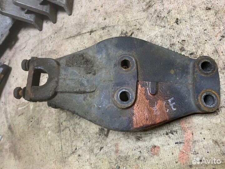 Кронштейн рессоры Daf Cf 85 грузовой тягач