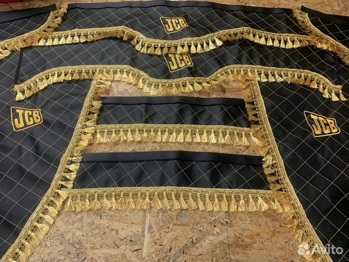 Ламбрикены в кабину JCB