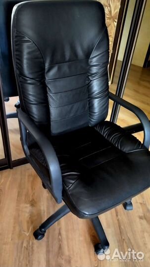 Кресло руководителя, кожаное, офисное