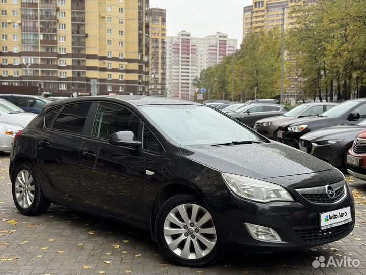 Opel Astra 1.6 МТ, 2011, 185 000 км