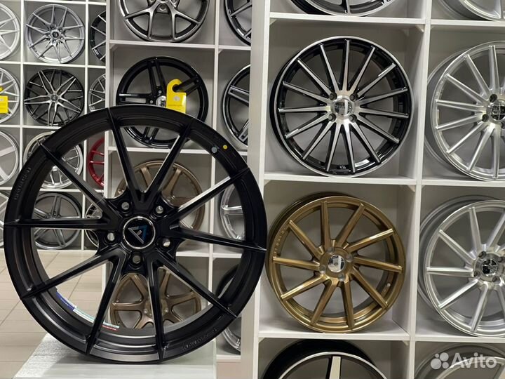 Диски на range rover, jaguar Wheelegend R18