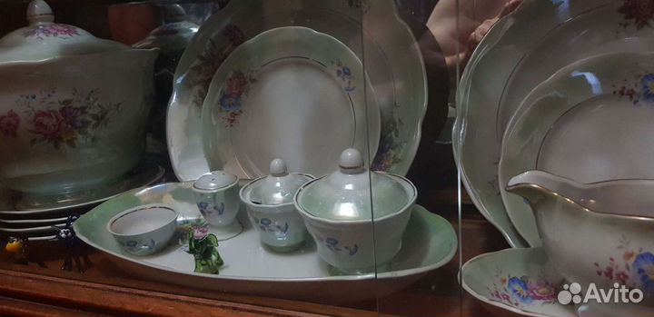 Обеденный сервиз