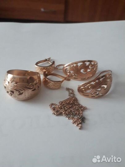 Золотые серьги, печатка