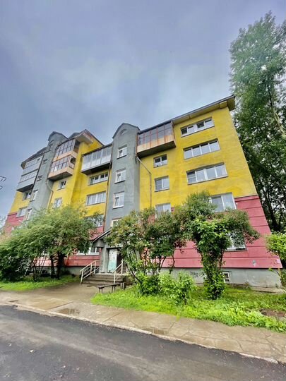5-к. квартира, 138 м², 5/6 эт.