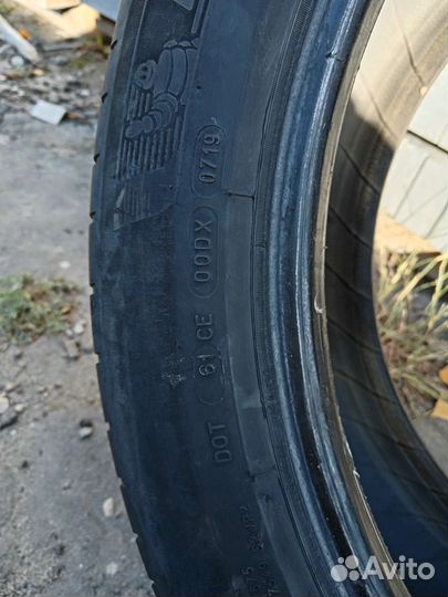 Michelin Pilot Sport 275/45 R21