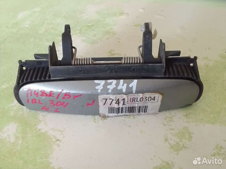 Наружная ручка двери задняя левая Audi A4 B7