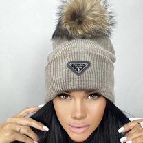 Шапка женская Prada