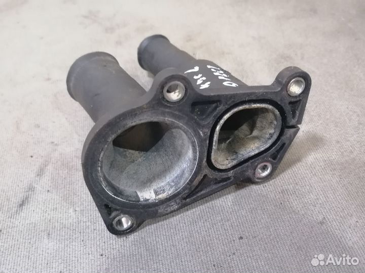 Корпус термостата Ford Focus II 2005-2008