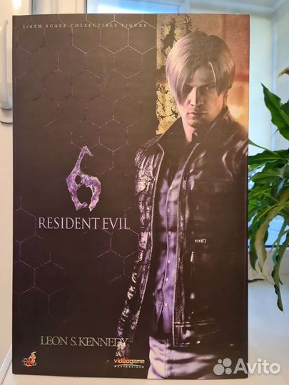 Фигурка Leon s. Kennedy