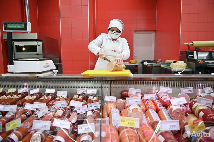 Работник торгового зала еженедельные выплаты