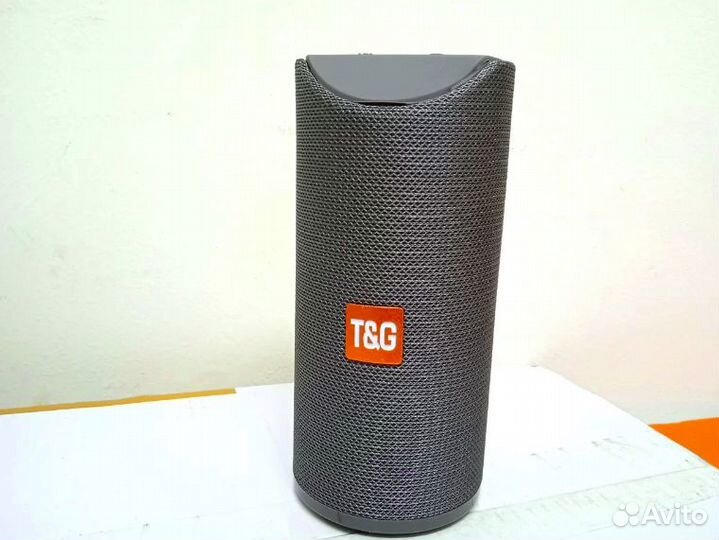 Портативная Колонка с Bluetooth и Радио