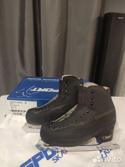 Фигурные коньки Risport