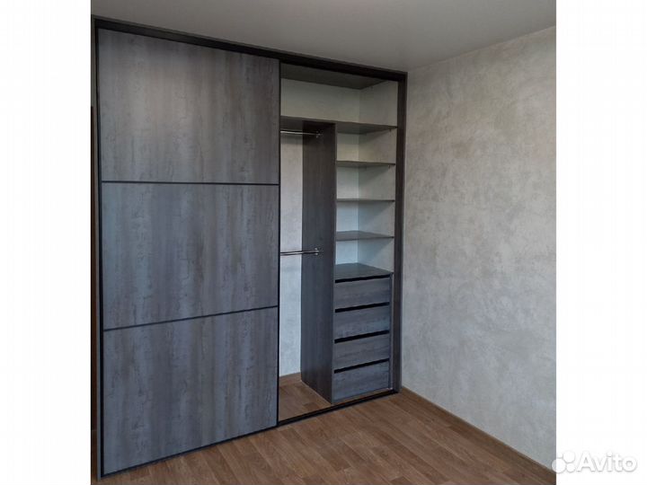 Шкаф купе трехстворчатый