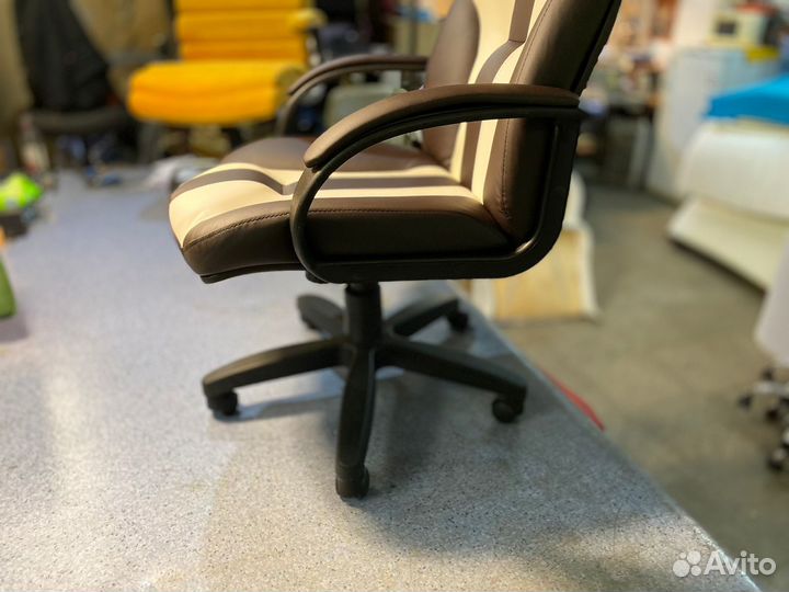 Компьютерное кресло