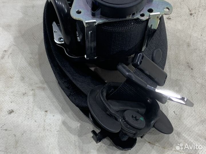 Ремень безопасности BMW X6 F16