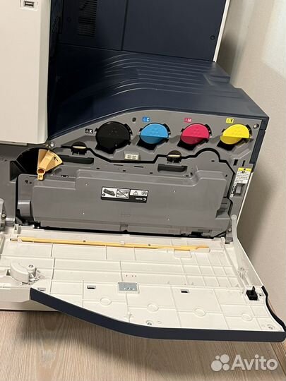 Цветной лазерный принтер (А3/А4) Xerox C7000DN