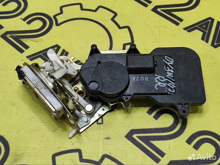 Замок двери задний правый Mazda Demio DY3W ZJ