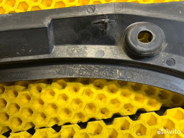 Накладка стекла Audi A8 cdra 2012