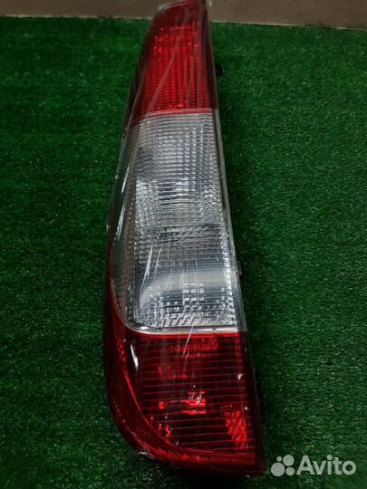 Фонарь задний левый Mercedes Vito W639