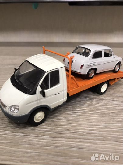 Модель СССР 1:43 автомобиля Газель, Соболь