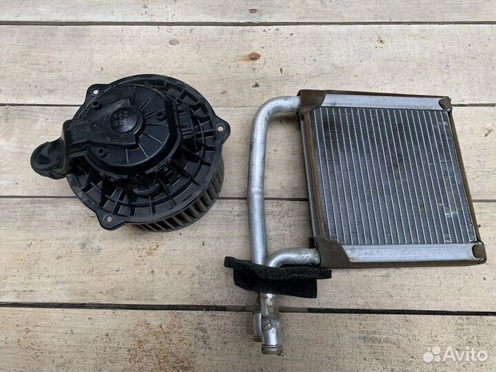 Моторчик отопителя бу Лада Гранта LADA
