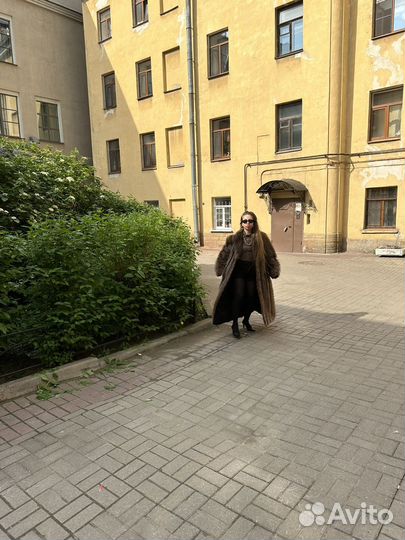 Винтажная шуба из енота