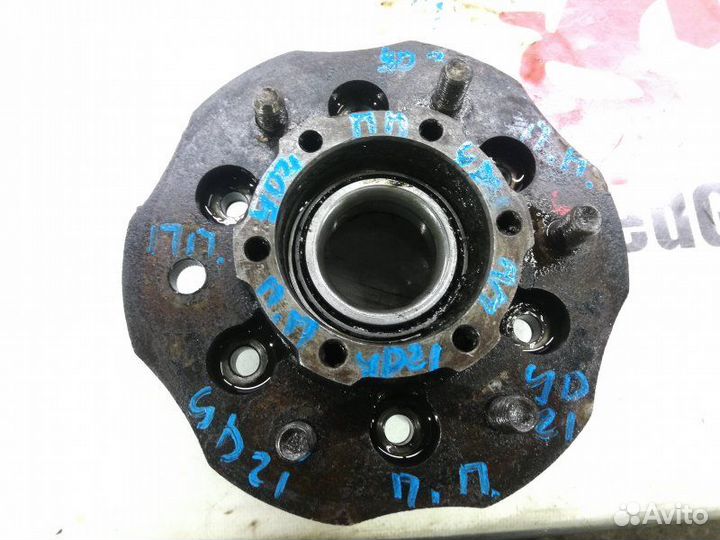 Ступица передняя Nissan Pathfinder YD21 VG30E 1994