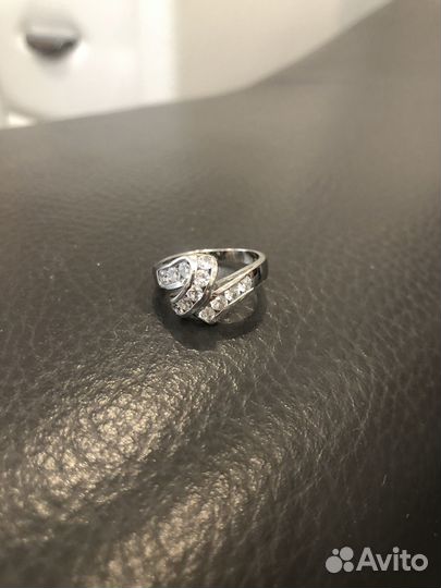 Серебряное кольцо