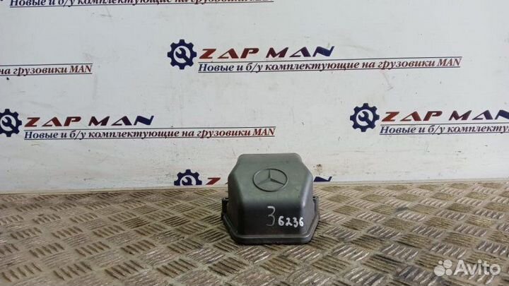 Клапанная крышка Mercedes-Benz